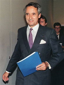 Photo prise le 27 septembre 1991 aux Nations Unies à New York de Jean-Bernard Mérimée alors président du Conseil de sécurité à l'Onu.(Photo : AFP)