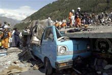 Toujours plus de morts sous les décombres.(Photo : AFP)