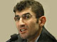 Hussam Taher Hussam lors de la conférence de presse qu'il a donnée lundi 28 novembre 2005.(Photo : AFP)