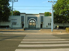 Porche et entrée de l'hôpital Avicenne(Photo : Bureau du patrimoine/CG93)