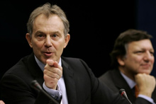 Tony Blair a accepté de réduire la ristourne britannique pour parvenir à un accord.(Photo : AFP)