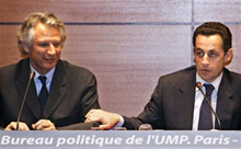 La modification des statuts de l'UMP donne l'avantage à Sarkozy au sein du parti. Villepin reste en tête dans les sondages.(Photo: AFP)