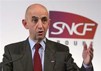 Le président de la SNCF, Louis Gallois, veut que «<em>les personnels de la société ferroviaire ressemblent aux personnes qu’elle transporte</em>».(Photo : AFP)