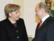 La chancelière allemande, Angela Merkel et le président russe, Vladimir Poutine. 

		(Photo : AFP)