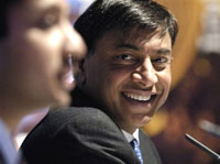 Lakshmi Mittal, le 27 janvier 2006 à Londres.(Photo: AFP)