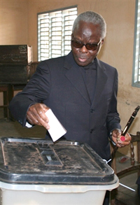Le gouvernement de Mathieu kérékou fixe au 19 mars 2006 la date du second tour de l'élection présidentielle.(Photo : AFP)