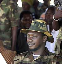 Thomas Lubanga, le chef historique de la milice de l'Union des patriotes congolais (UPC), le 3 juin 2003 à Bunia.(Photo: AFP)
