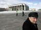 A Minsk, la place d'Octobre, ce 24 mars, est vide de tous ses occupants. 

		(Photo: AFP)
