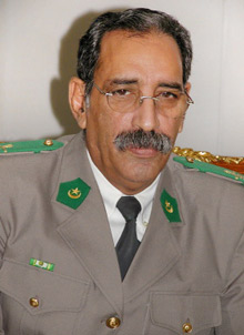 Le colonel Vall, l'homme fort de la Mauritanie, a été reçu avec les honneurs militaires lors de sa visite au Sénégal.(Photo : AFP)