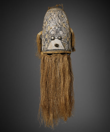 Amérique : Grand masque Wauja (Amazonie actuelle). &#13;&#10;&#13;&#10;&#9;&#9;© Musée du quai Branly. Photo : (Patrick Griès)