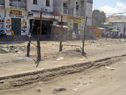 Mogadiscio est une ville misérable. Misère que trahissent les échoppes, les étales du marché, les routes défoncées. &#13;&#10;&#13;&#10;&#9;&#9;(Photo : Olivier  Rogez / RFI)