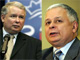 La nomination du jumeau du président au poste de Premier ministre consacre un état de fait puisque Jaroslaw Kaczynski était déja l'éminence grise du gouvernement. 

		(Photos : AFP)