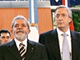 Les présidents Fidel Castro (Cuba), Tabare Vazquez (Uruguay), Luiz Inacio Lula da Silva (Brésil), Nestor Kirchner (Argentine), Nicanor Duarte (Paraguay) et Hugo Chavez (Venezuela) posent pour la «photo de famille» du XXXe sommet du Mercosur le 21 July 2006. 

		(Photo : AFP)