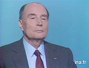 François Mitterrand continuera lors du débat télévisé d'appeller Jacques Chirac, "M. le Premier ministre". &#13;&#10;&#13;&#10;&#9;&#9;(Photo : iNA)