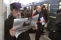 Positionné comme une publication de référence, le quotidien Kommersant&nbsp; publie régulièrement des informations exclusives dans un pays où&nbsp;règne encore une culture de l’opacité. 

		(Photo : AFP)