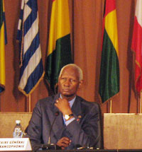 Le Sénégalais Abdou Diouf a été reconduit, à l'unanimité, par les chefs d'Etat et de gouvernement, dans ses fonctions de secrétaire général de la Francophonie pour quatre ans. 

		(Photo : Valérie Gas/RFI)
