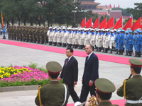 Revue des troupes militaires devant le Grand Palais du Peuple, sur la place Tian’anmen. &#13;&#10;&#13;&#10;&#9;&#9;(Photo : Florent Guignard/RFI)