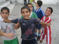 Des enfants dans des ruelles du camp Balata. &#13;&#10;&#13;&#10;&#9;&#9;(Photo : Karim Lebhour/RFI)