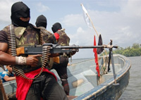 Les séparatistes du Mouvement d'émancipation du delta du Niger (Mend) fortement armés harcèlent les firmes pétrolières et leurs installations. 

		(Photo : AFP)