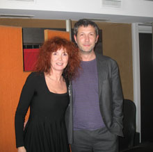 Sabine Azéma et Pascal Paradou dans les studios de Radio France Internationale. &#13;&#10;&#13;&#10;&#9;&#9;(photo:Florence Pons)