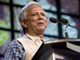 Le «banquier des pauvres», le Bangladais Muhammad Yunus, prix Nobel de la paix 2006, lors du sommet global sur le microdrédit, le 12 novembre 2006 à Halifax.(Photo : AFP)