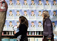 Affichage de campagne électorale à Takestan, à 200 kilomètres à l'ouest de Téhéran. 

		(Photo: AFP)