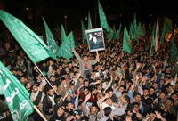 Un Palestinien de 13 ans est mort samedi, à Gaza, lors d'un accrochage entre hommes armés pendant une manifestation de partisans du Hamas. 

		(Photo : AFP)