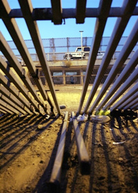 Les trafiquants de drogues de Tijuana avaient creusé un tunnel sous le mur frontalier séparant les Etats-Unis du Mexique. 

		(Photo : AFP)