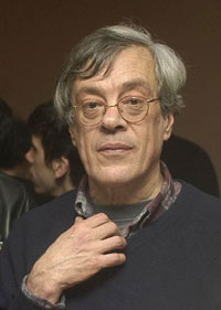 Le dessinateur Argentin José Munoz, couronné par le grand prix de la ville d’Angoulême. 

		(Source : FIDB)