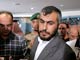 Le porte-parole du gouvernement palestinien, Ghazi Hamad, s'adresse aux journalistes après l'accord conclu à La Mecque. 

		(Photo : AFP)