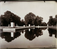 Saint-Cloud, 1922. &#13;&#10;&#13;&#10;&#9;&#9;(Photo : BNF)