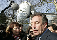 Le candidat centriste François Bayrou devant le Parlement européen à Bruxelles, le 8 mars 2007. 

		(Photo: Reuters)