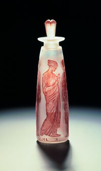 Flacon de parfum pour Coty. &#13;&#10;&#13;&#10;&#9;&#9;(Photo : Lalique/Adagp, Paris 2006)