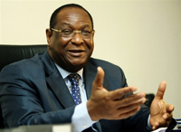 Le Premier ministre guinéen, Lansana Kouyaté, a bien du mal à former son gouvernement. 

		(Photo : AFP)