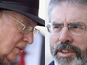 Le révérend Ian Paisley (g) et le président de Sinn Fein Gerry Adams avant leur premier face-à-face. 

		(Photo : AFP)
