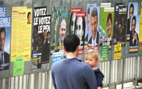 Montpellier (sud de la France): affiches de la campagne électorale. 

		(Photo: AFP)