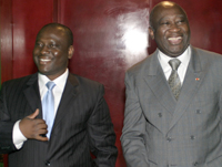 Le président Laurent Gbagbo (à droite) et son nouveau Premier ministre, Guillaume Soro, le 29 mars 2007. &#13;&#10;&#13;&#10;&#9;&#9;(Photo : Reuters)
