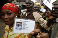 Les Nigerians se rendront de nouveau aux urnes le 21 avril pour élire leur président. 

		(Photo : Reuters)