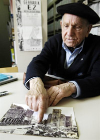 «<i>Guernica brûlait de tous côtés (...) Des heures durant, on entendait les détonations, boum, boum, comme si le bombardement continuait</i>», raconte Pedro Balino, l’un des survivants du bombardement de la ville basque de Guernica. 		(Photo : AFP)