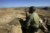 Un soldat éthiopien en position à la frontière. 

		(Photo : AFP)