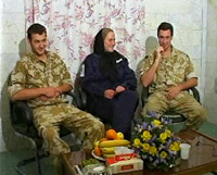 La capture d’écran de la télévision iranienne montrant les marins britanniques, lundi 2 avril.
(Photo : Reuters)