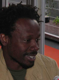 Newton Aduaka, réalisateur du film «Ezra». (Photo : Benjamin Avayou/ RFI)