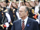 Le président Jacques Chirac assiste, pour la dernière fois, aux cérémonies commémoratives du 8 mai. 

		(Photo : Reuters)