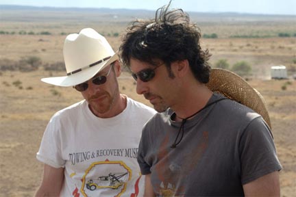 Ethan et Joel Coen sur le tournage de «No country for old men» © Paramount Pictures France