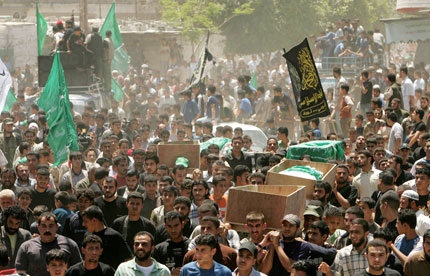 Obsèques, lundi 21 mai, de neuf Palestiniens tués par un raid israélien sur Gaza. &#13;&#10;&#13;&#10;&#9;&#9;(Photo : Reuters)