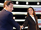 Nicolas Sarkozy et Ségolène Royal sur le plateau du débat télévisé du 2 mai 2007.(Photo: AFP)
