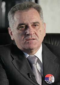 Tomislav Nikolic, le candidat ultranationaliste serbe.  &#13;&#10;&#13;&#10;&#9;&#9;(Photo : Reuters)