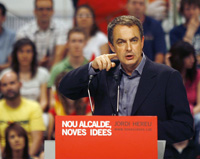 Les élections permettront de voir si les socialistes parviennent à surfer sur la «vague Zapatero». 

		(Photo : Reuters)