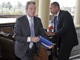 Bernard Kouchner, ministre français des Affaires étrangères, à son arrivée à Addis Abeba, le 26 juillet 2007.(Photo : AFP)