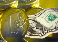 L'euro s'envole en passant la barre&nbsp;des 1,55 dollar à 1,5570 dollar.(Photo : C. européenne/ L. Mouaoued-RFI)